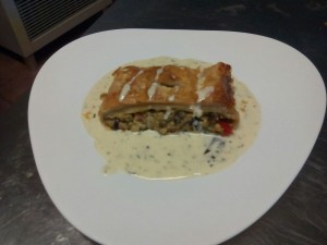 STRUDEL DI VERDURE CON SALSA AL SENTORE DI BASILICO